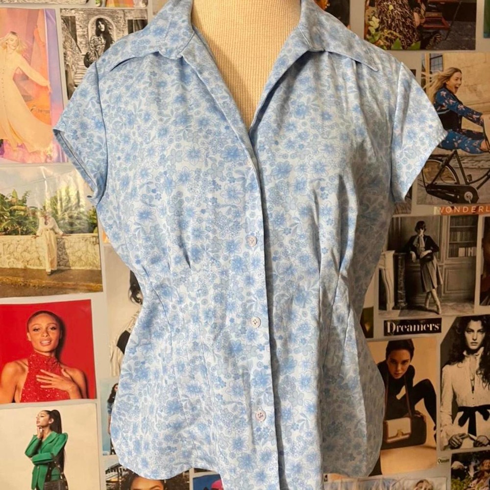 Vintage 90s Blue Floral Button Up Top